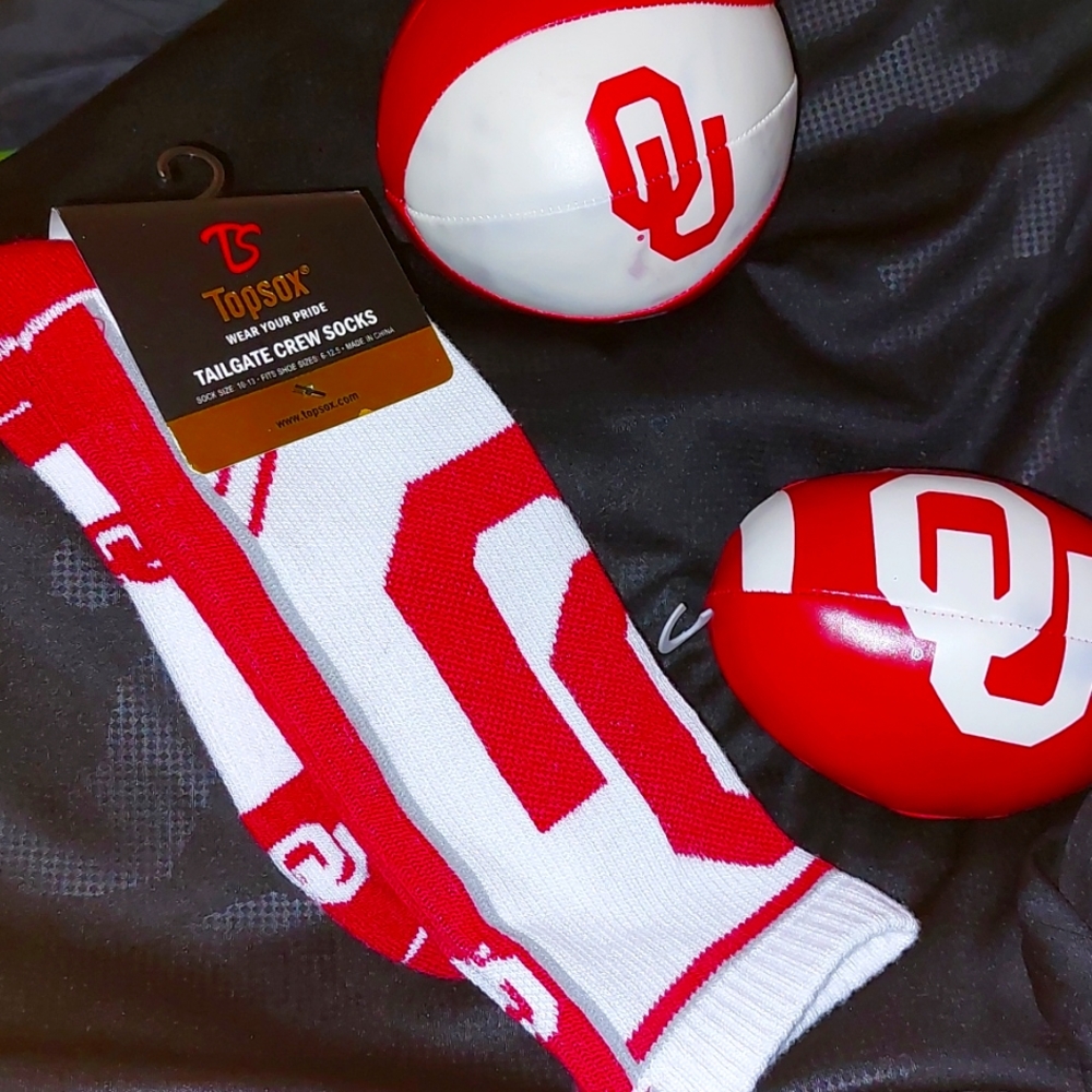 NWT Men's University of Oklahoma Crew Socks, NWOT OU leather basketball & footba